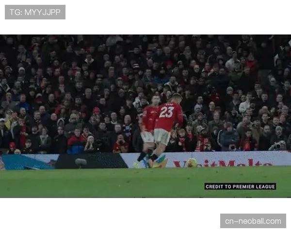 赛前动态:弗赖堡两主力中场伤愈,球队中前场压迫体系有望恢复完整